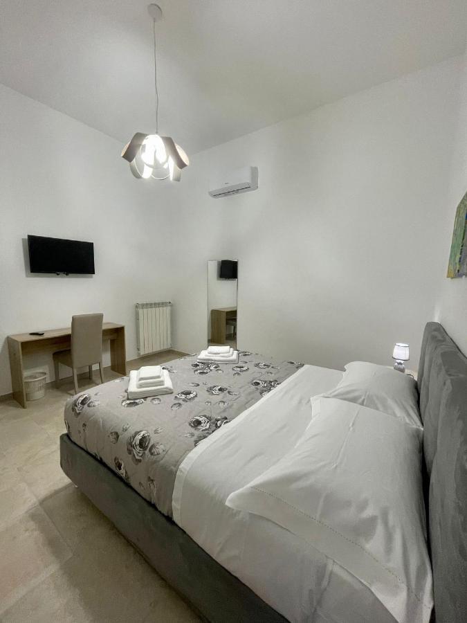 B&B La Piazzetta Fragagnano Exterior foto